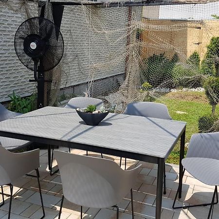 Apartment Plaza ----Wallbox 11Kw 16A ----- Private Spa- Jacuzzi, Infrared Sauna, Luxury Massage Chair, Parking, Entry With Pin 0 - 24H, Free Cancellation 24 Hours Before Check In Slavonski Brod Ngoại thất bức ảnh